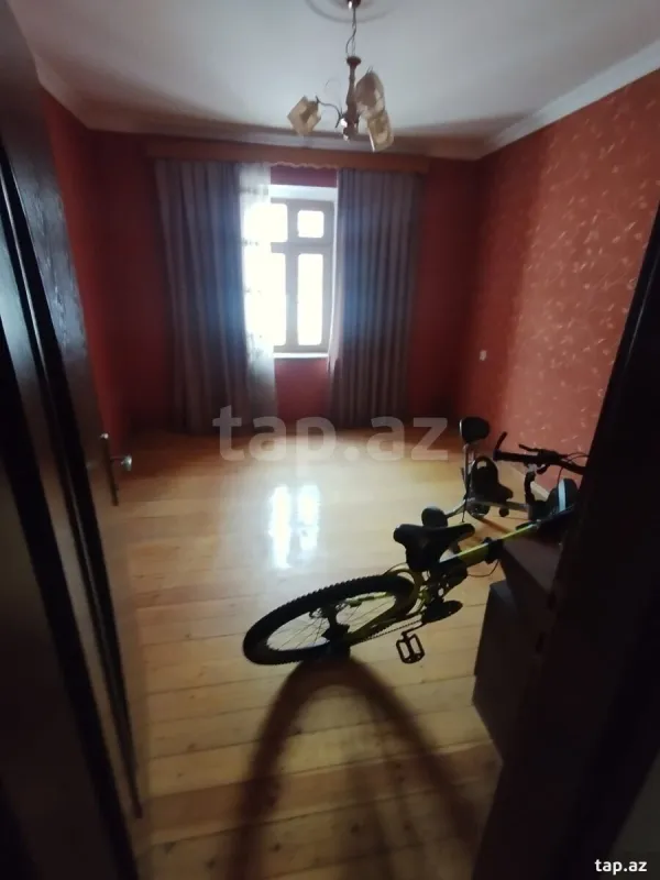 Kirayə verilir 2 otaqlı mənzil 50 m²