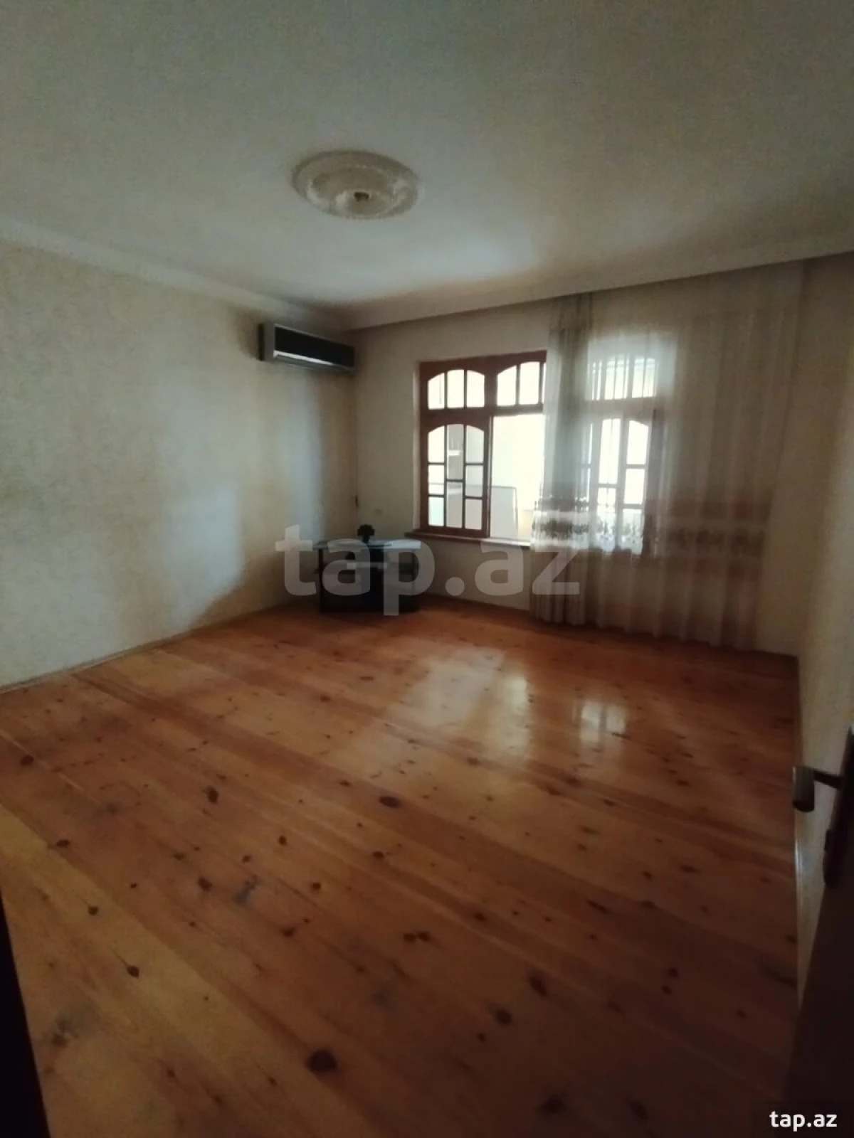 Kirayə verilir 2 otaqlı mənzil 50 m²