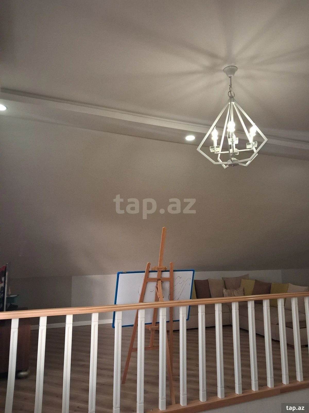 Satılır 5 otaqlı həyət evi