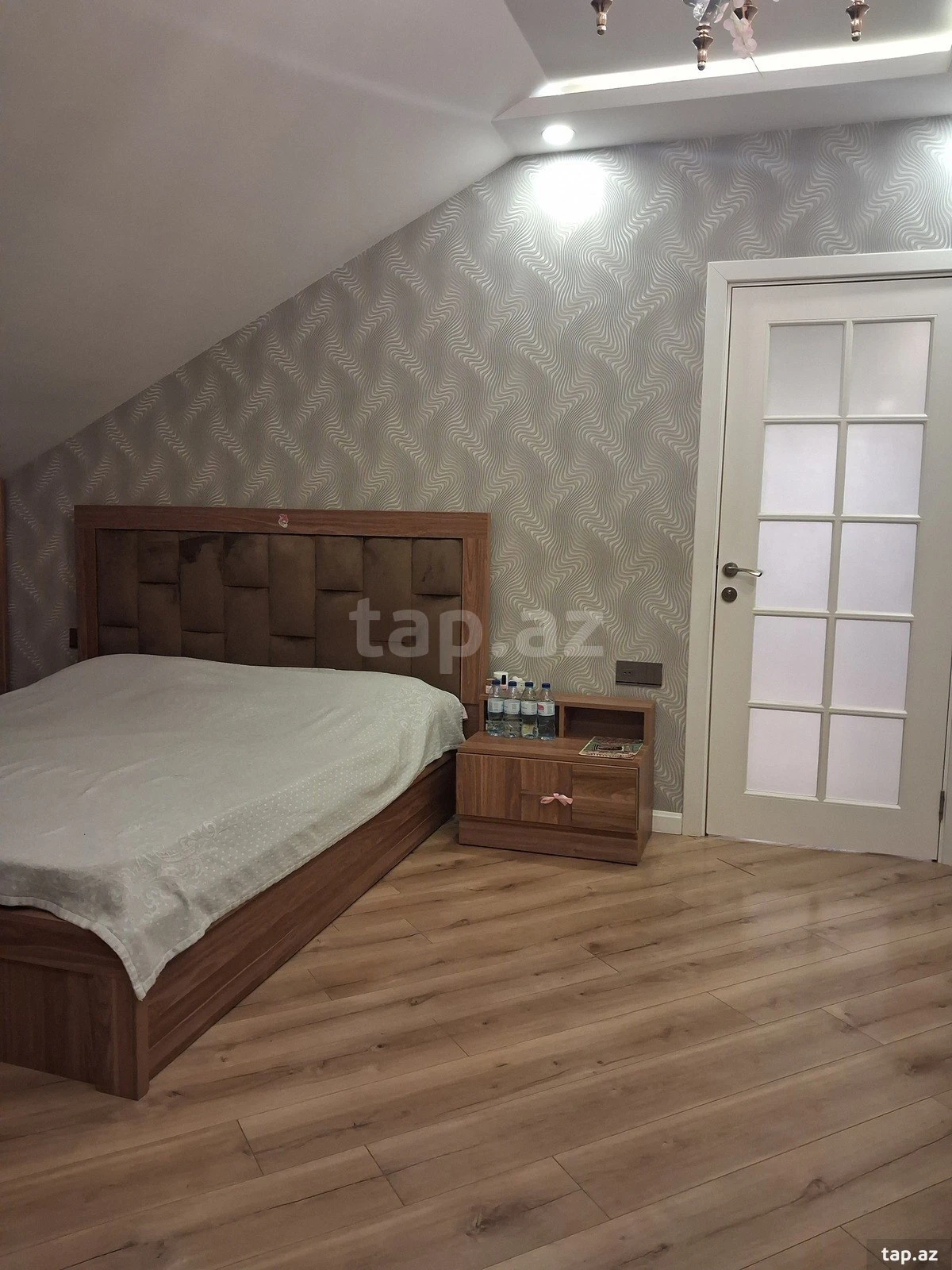 Satılır 5 otaqlı həyət evi