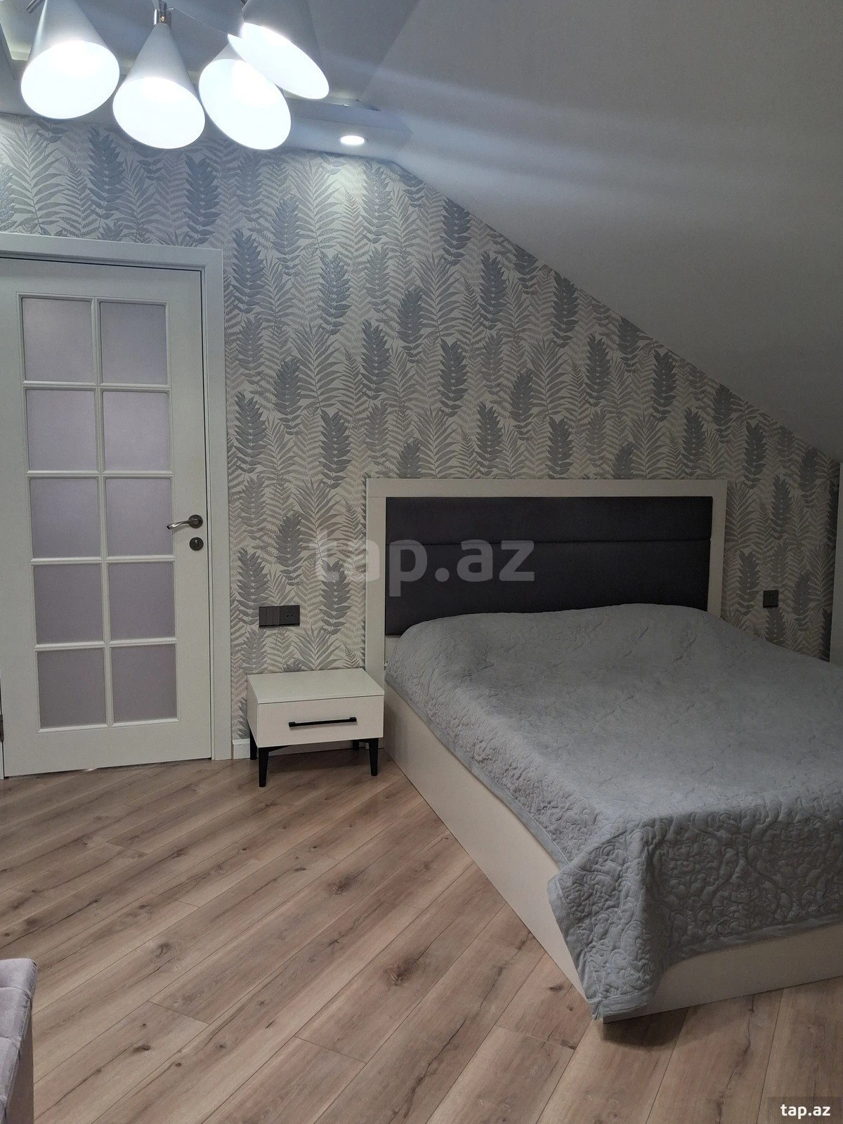 Satılır 5 otaqlı həyət evi