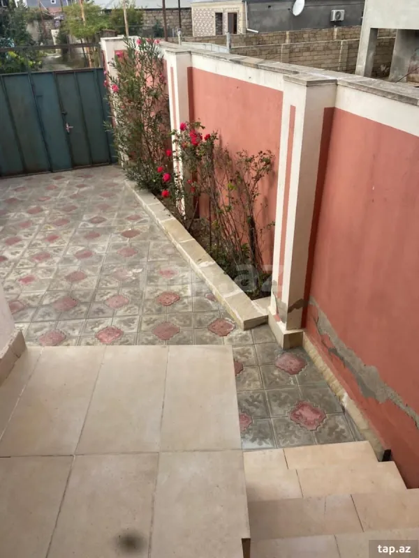 Satılır 3 otaqlı həyət evi
