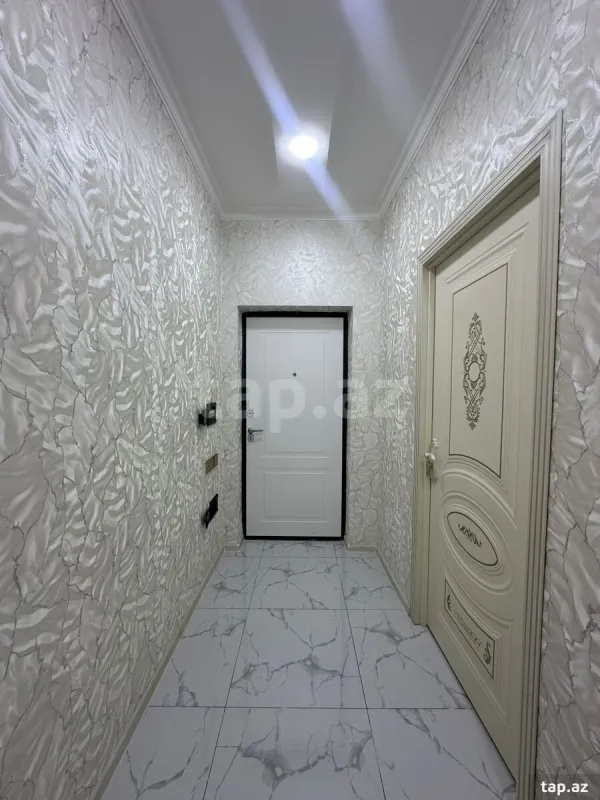 Satılır 2 otaqlı yeni tikili 61 m²
