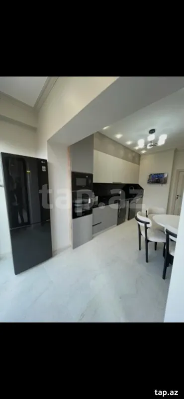 Kirayə verilir 2 otaqlı yeni tikili 91 m²
