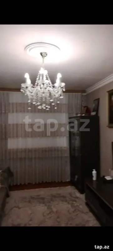 Satılır 4 otaqlı mənzil 80 m²