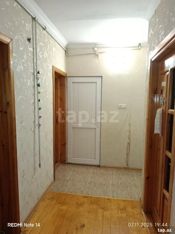 Satılır 4 otaqlı mənzil 70 m²