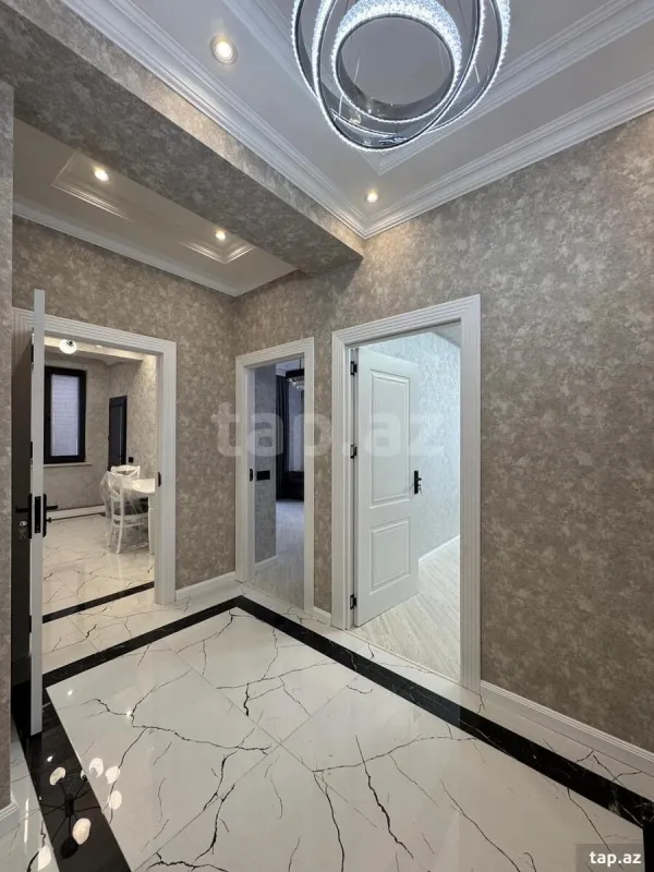 Kirayə verilir 2 otaqlı yeni tikili 75 m²