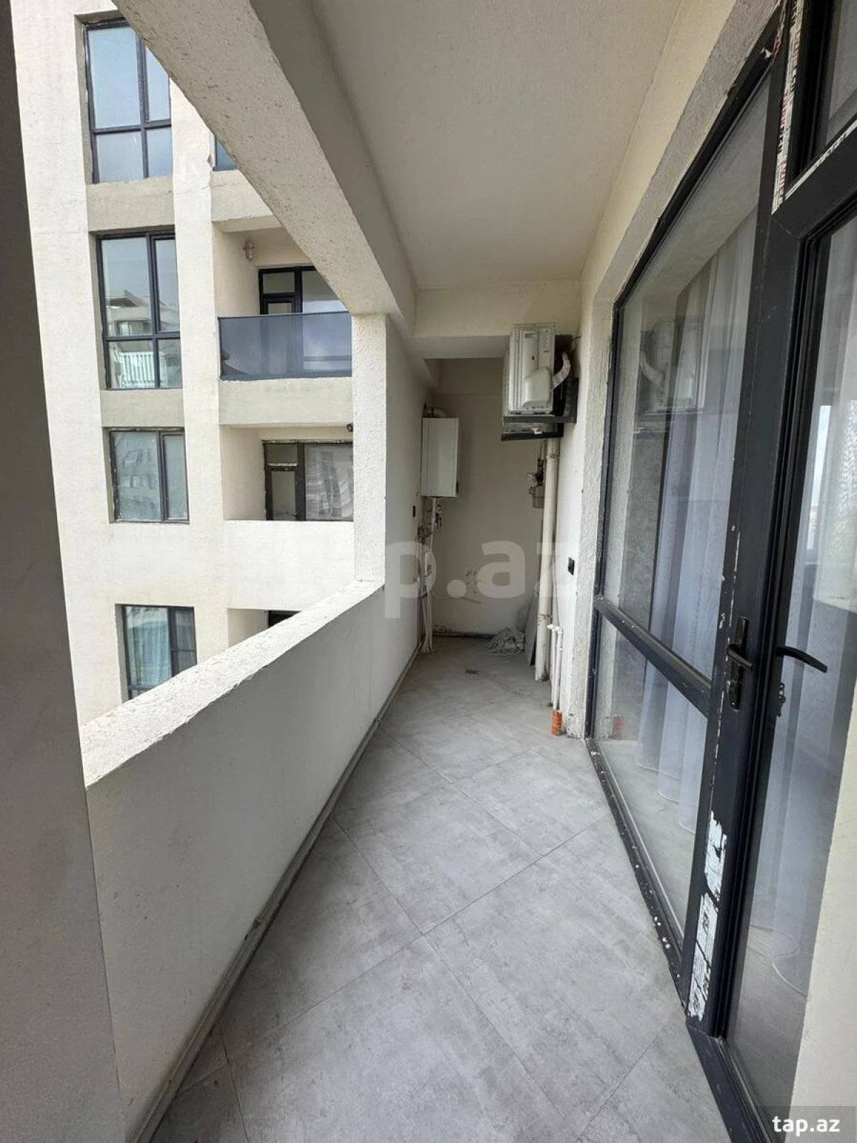 Kirayə verilir 2 otaqlı yeni tikili 75 m²