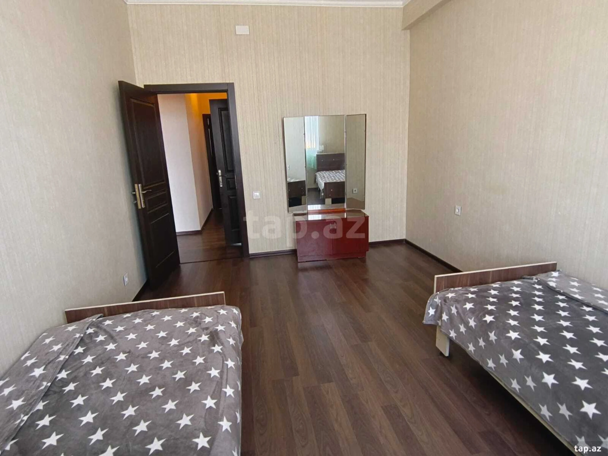 Kirayə verilir 3 otaqlı yeni tikili 73 m²