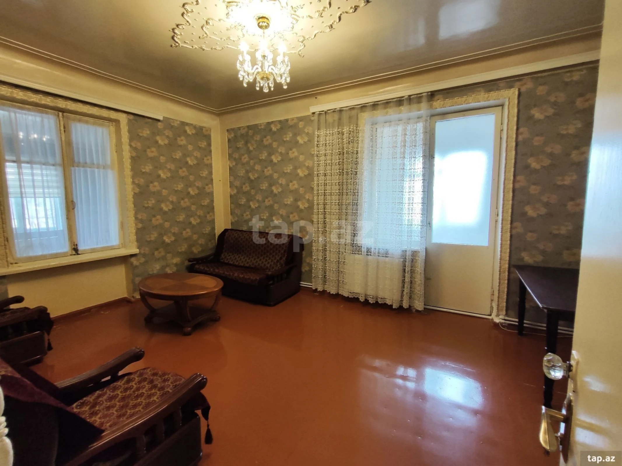 Kirayə verilir 4 otaqlı mənzil 110 m²