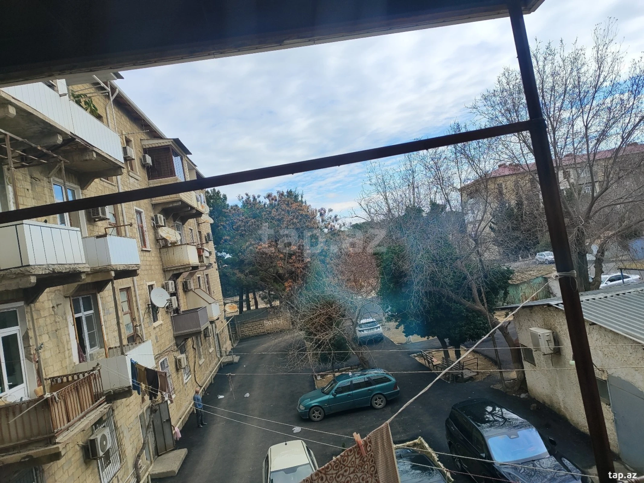 Kirayə verilir 4 otaqlı mənzil 110 m²