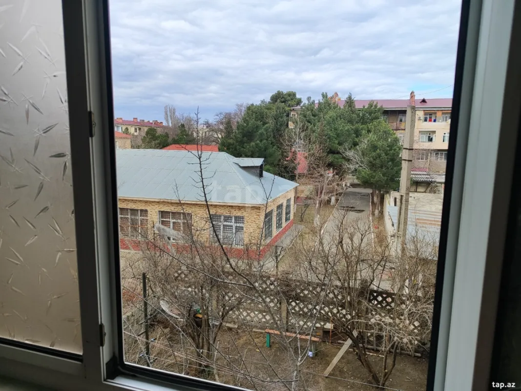 Kirayə verilir 4 otaqlı mənzil 110 m²