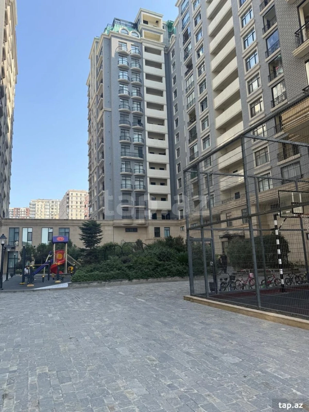 Kirayə verilir 2 otaqlı yeni tikili 80 m²