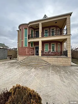 Satılır 6 otaqlı həyət evi 187 m²