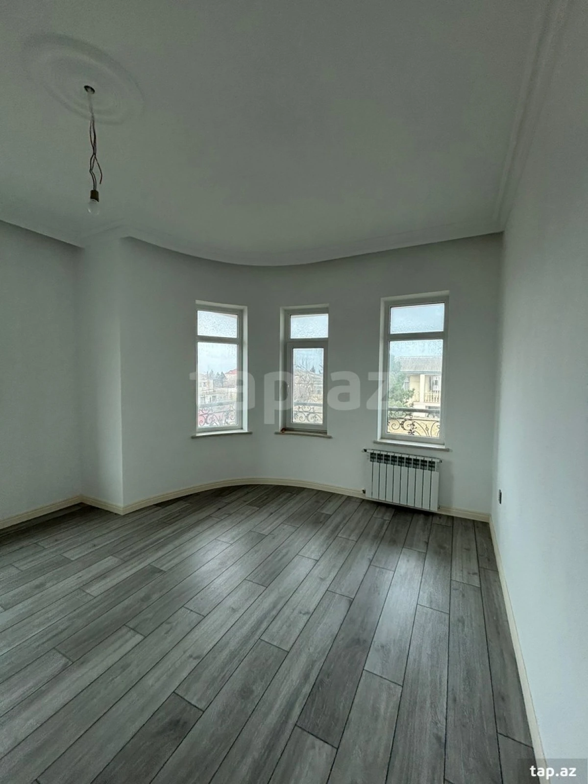 Satılır 6 otaqlı həyət evi 187 m²