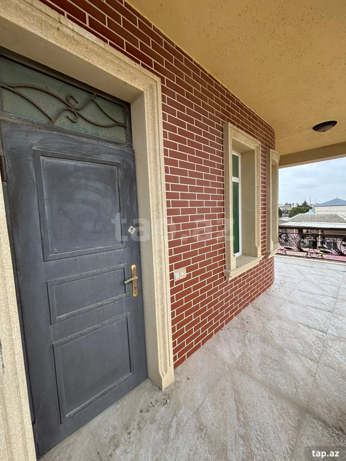 Satılır 6 otaqlı həyət evi 187 m²