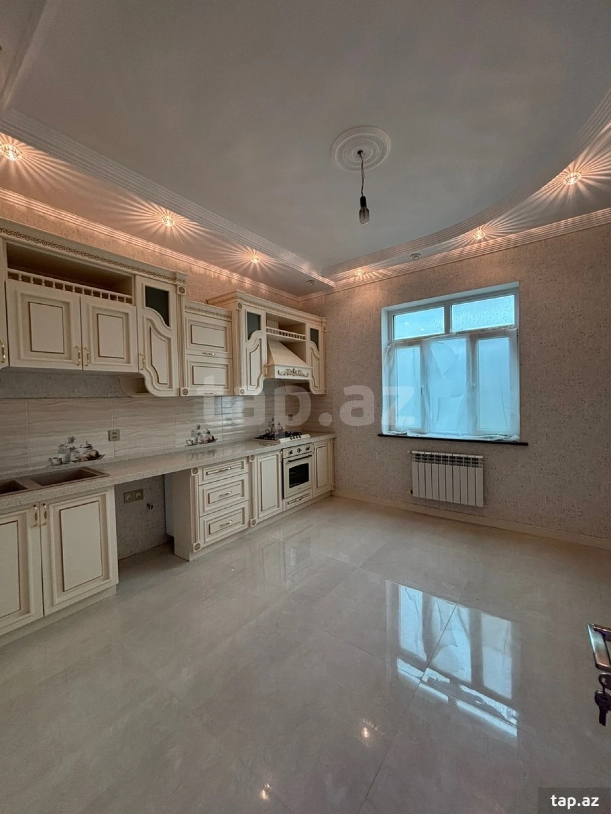 Satılır 6 otaqlı həyət evi 187 m²