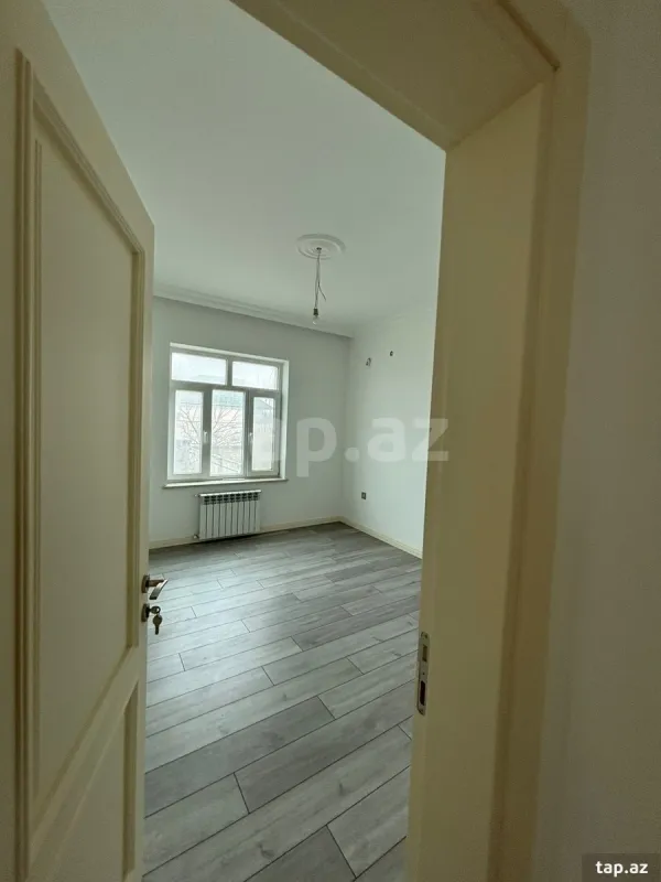 Satılır 6 otaqlı həyət evi 187 m²
