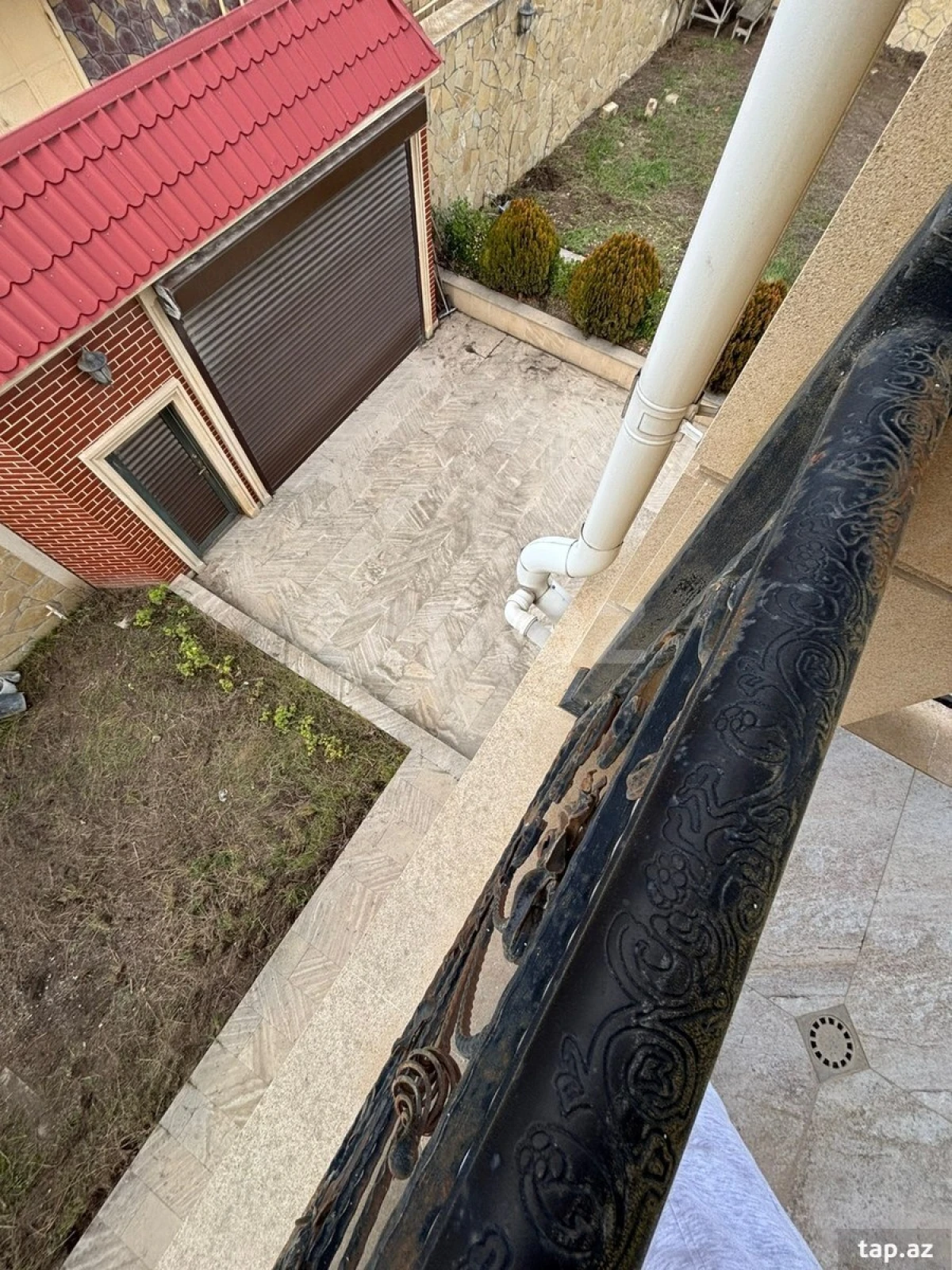 Satılır 6 otaqlı həyət evi 187 m²