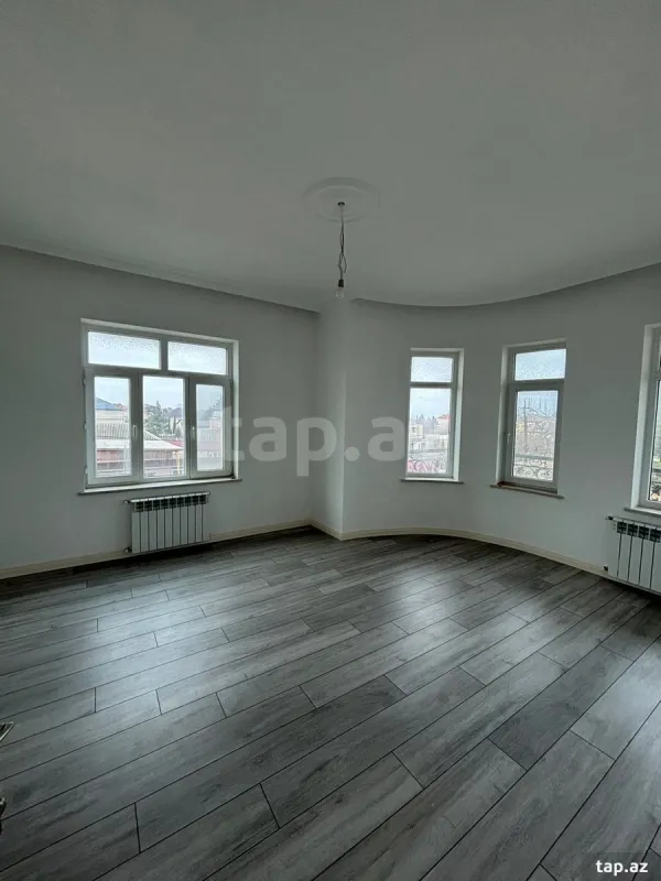 Satılır 6 otaqlı həyət evi 187 m²
