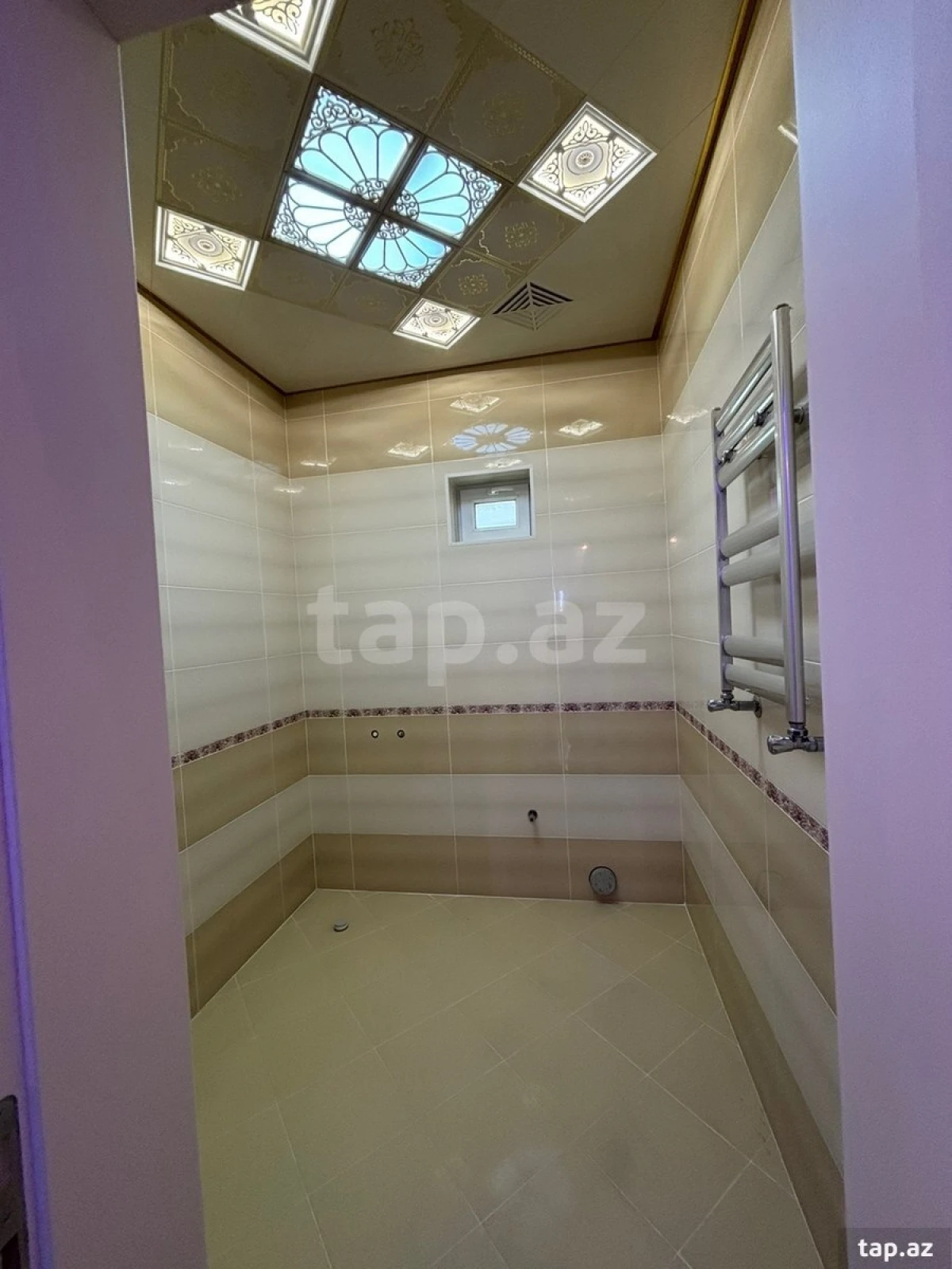 Satılır 6 otaqlı həyət evi 187 m²