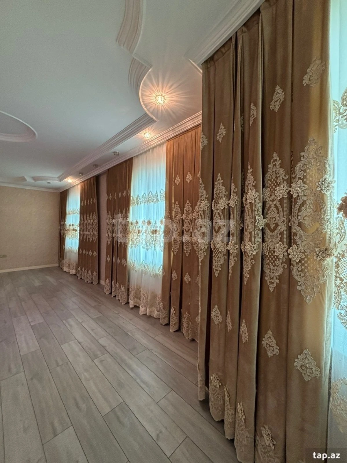 Satılır 6 otaqlı həyət evi 187 m²