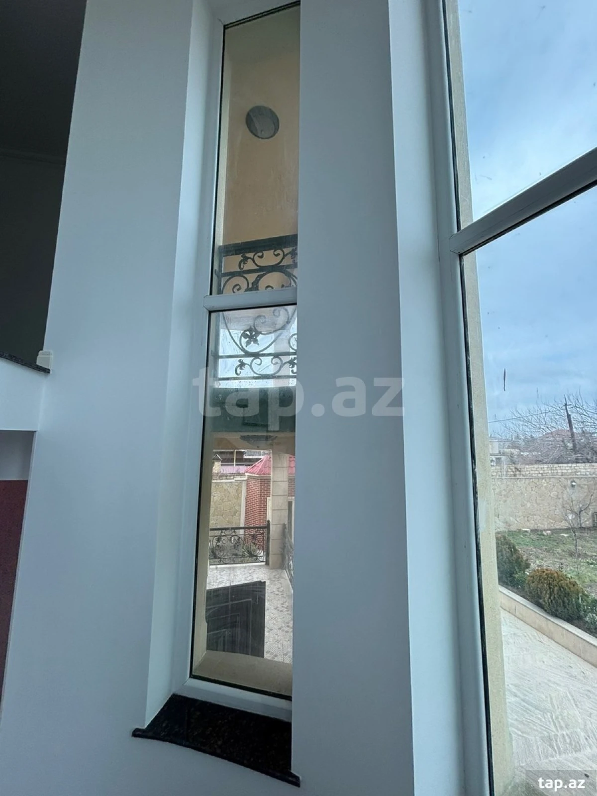 Satılır 6 otaqlı həyət evi 187 m²