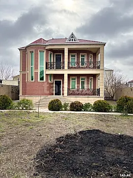 Satılır 6 otaqlı həyət evi 187 m²