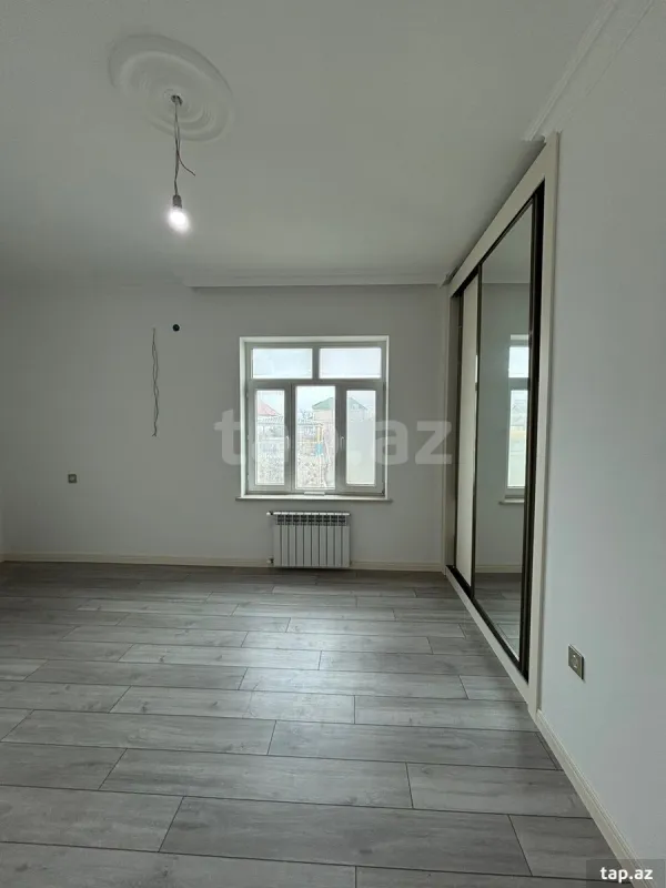Satılır 6 otaqlı həyət evi 187 m²