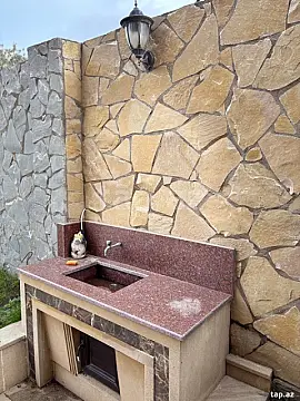 Satılır 6 otaqlı həyət evi 187 m²