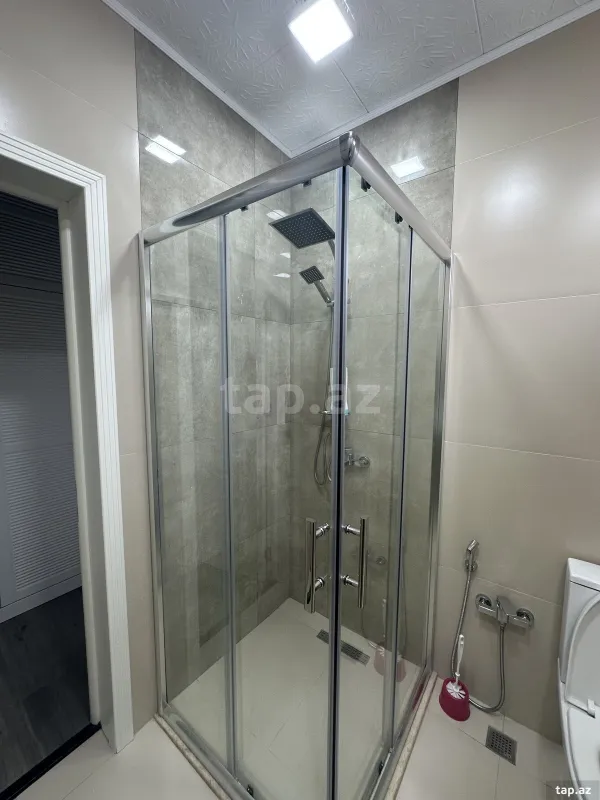 Kirayə verilir 4 otaqlı həyət evi