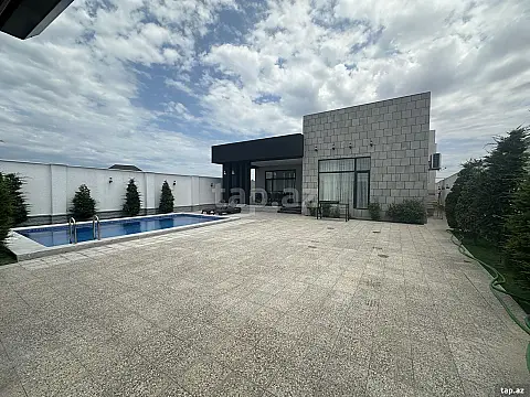 Kirayə verilir 4 otaqlı həyət evi