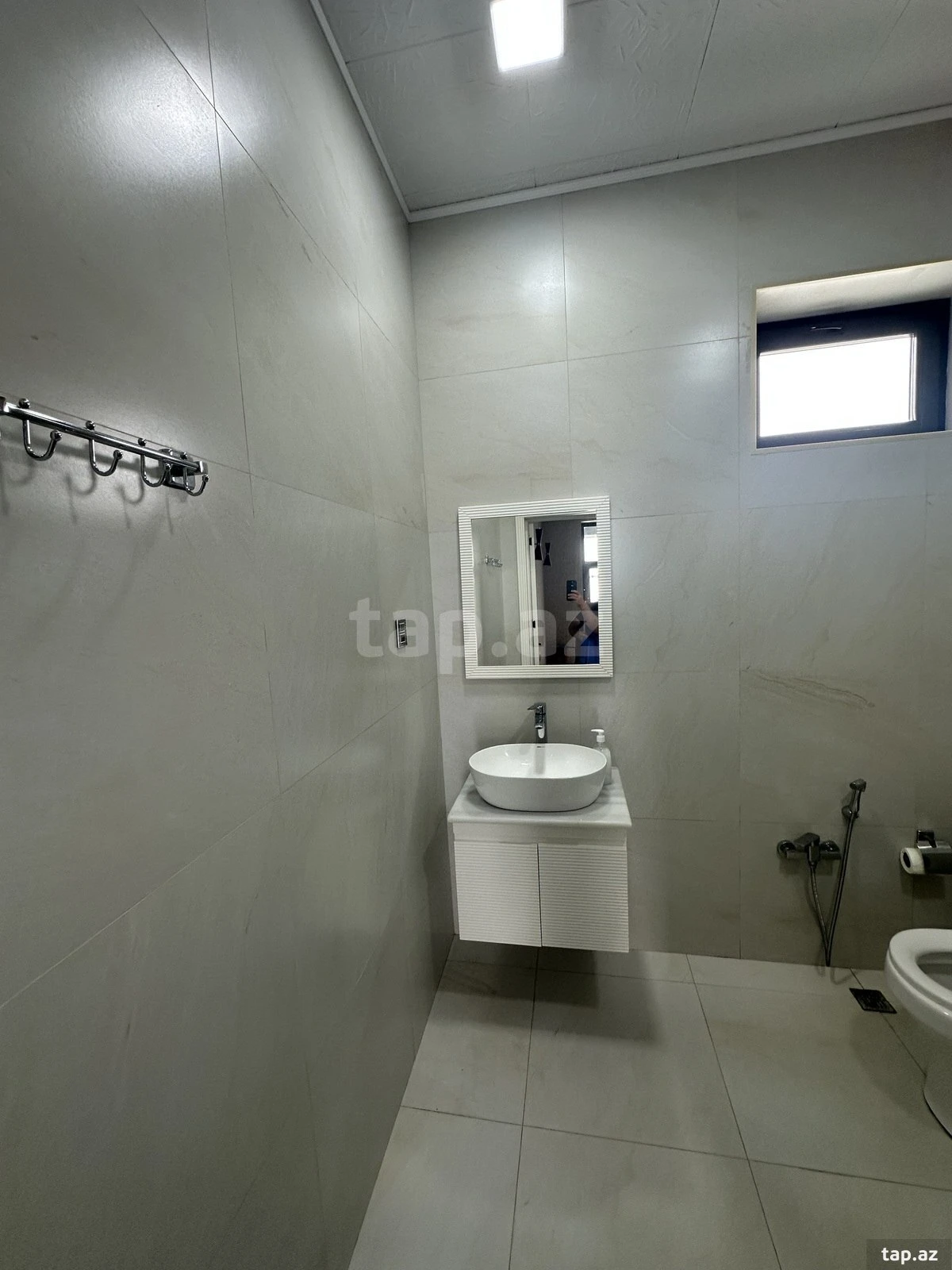 Kirayə verilir 4 otaqlı həyət evi