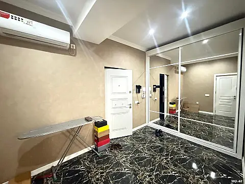 Kirayə verilir 2 otaqlı yeni tikili 80 m²