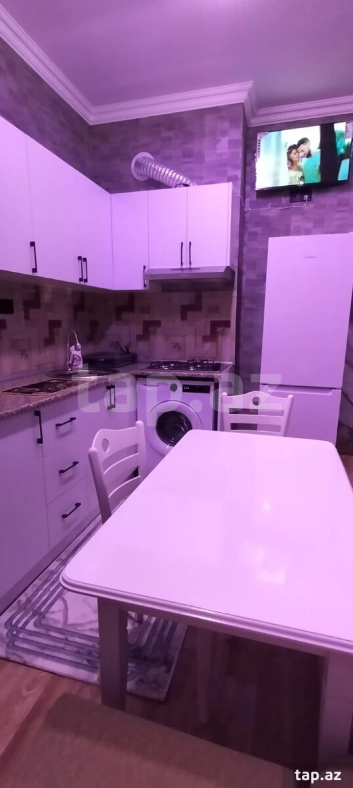 Kirayə verilir 2 otaqlı yeni tikili 50 m²