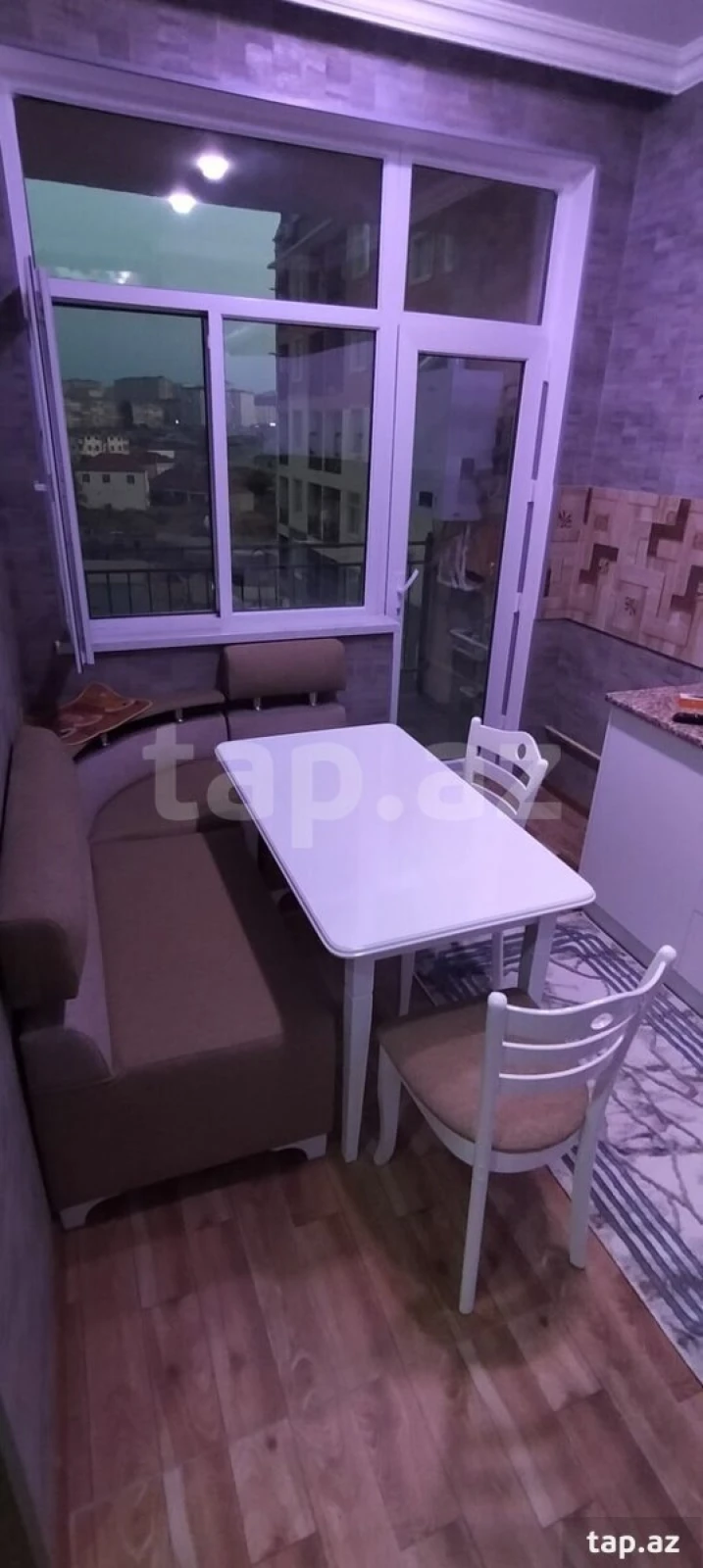 Kirayə verilir 2 otaqlı yeni tikili 50 m²