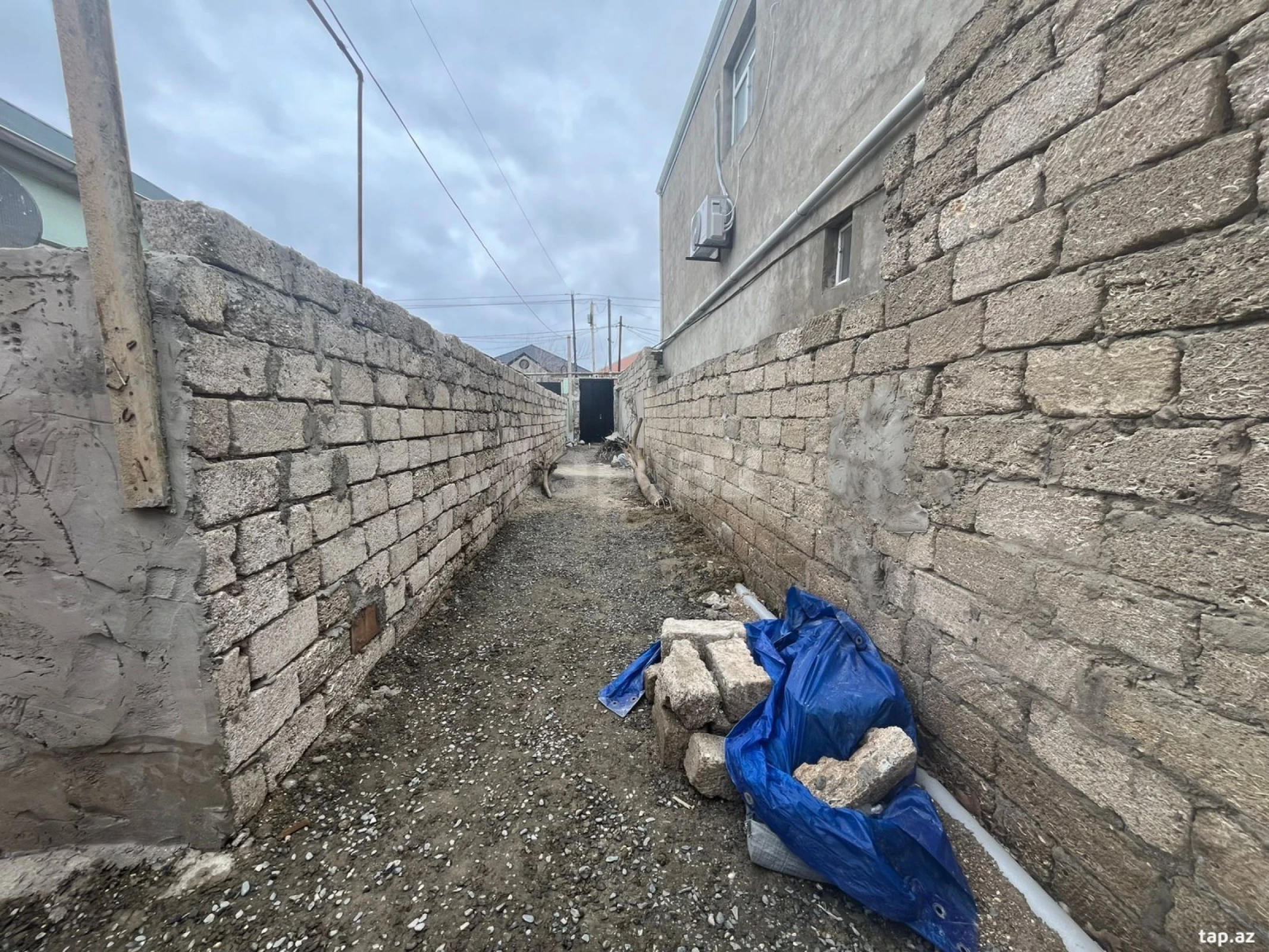 Satılır 3 otaqlı həyət evi