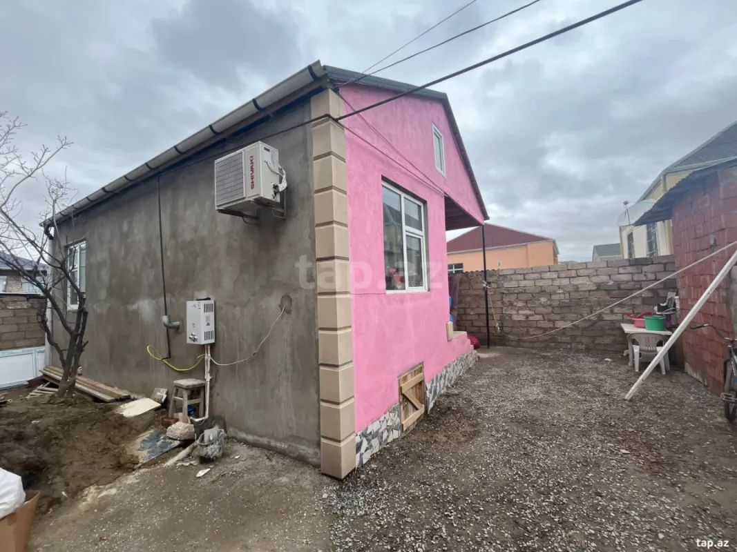 Satılır 3 otaqlı həyət evi