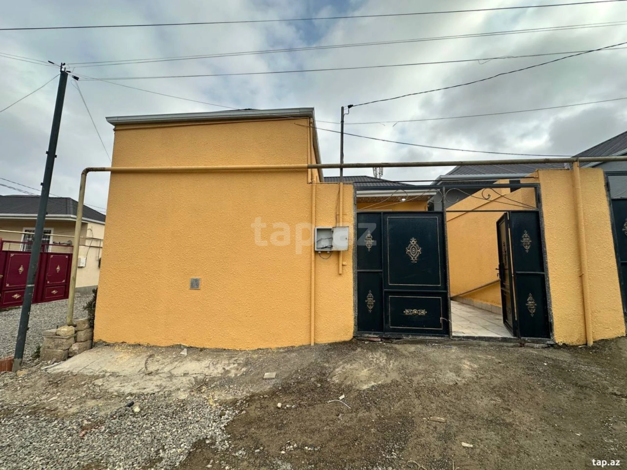 Satılır 2 otaqlı həyət evi