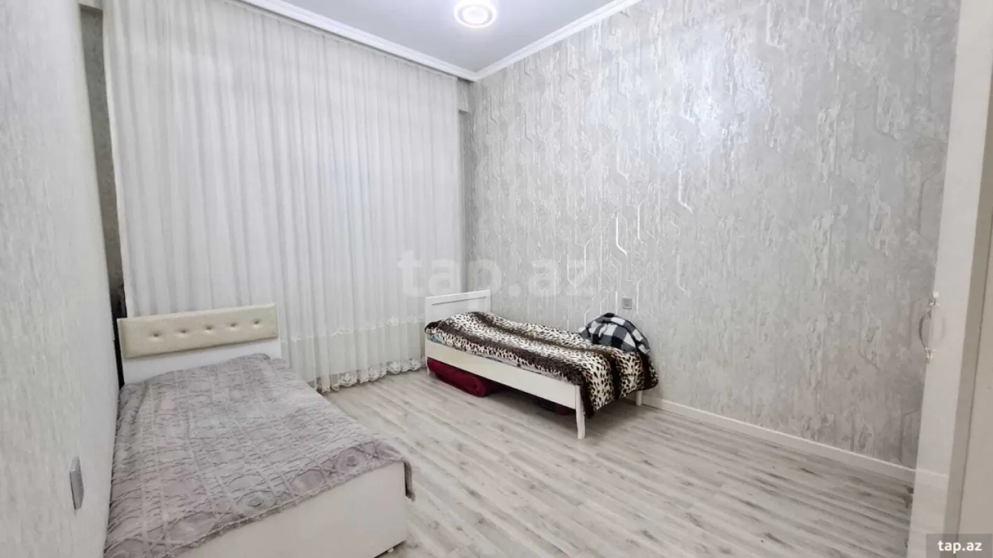 Satılır 2 otaqlı yeni tikili 68 m²