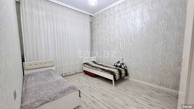 Satılır 2 otaqlı yeni tikili 68 m²