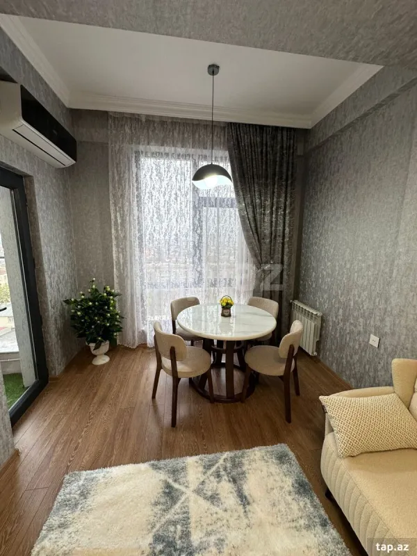 Kirayə verilir 2 otaqlı yeni tikili 50 m²
