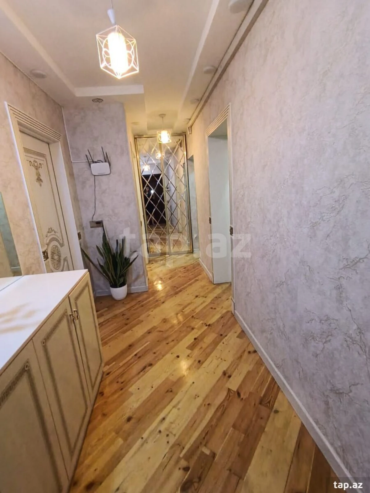 Kirayə verilir 3 otaqlı yeni tikili 80 m²