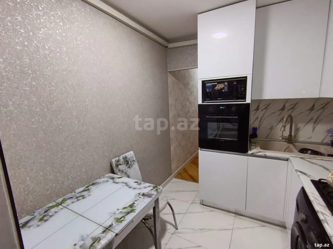 Kirayə verilir 3 otaqlı yeni tikili 80 m²