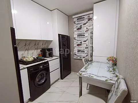 Kirayə verilir 3 otaqlı yeni tikili 80 m²
