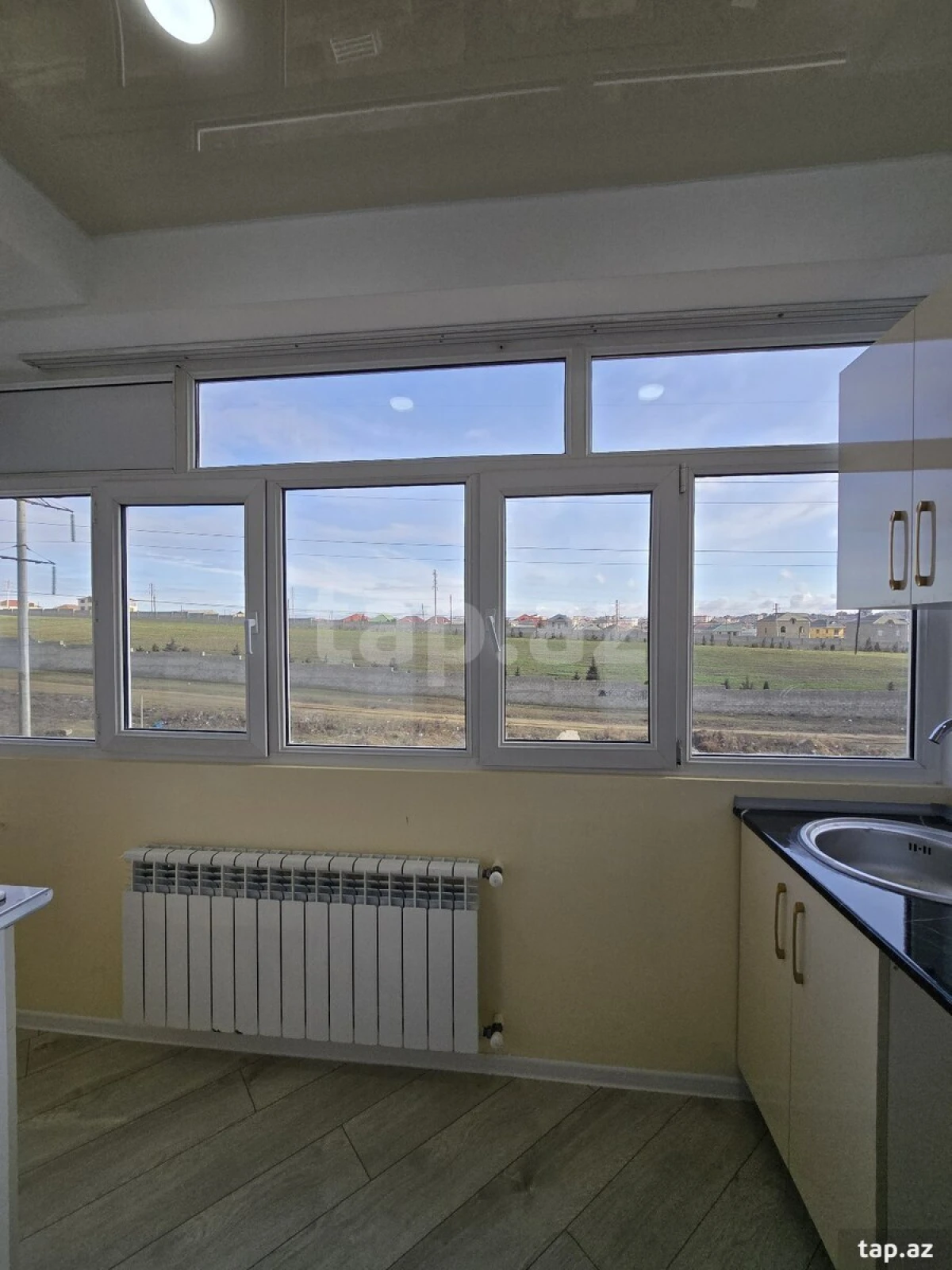Satılır 2 otaqlı yeni tikili 50 m²