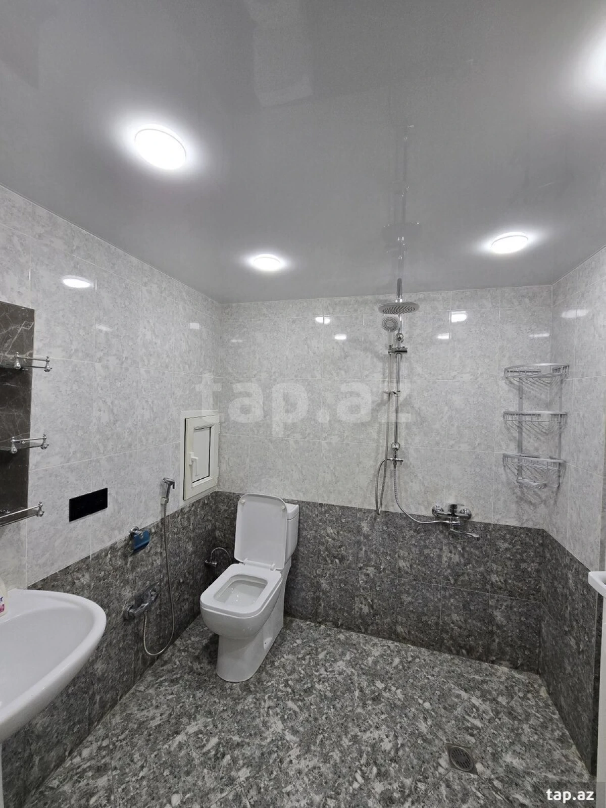 Satılır 2 otaqlı yeni tikili 50 m²