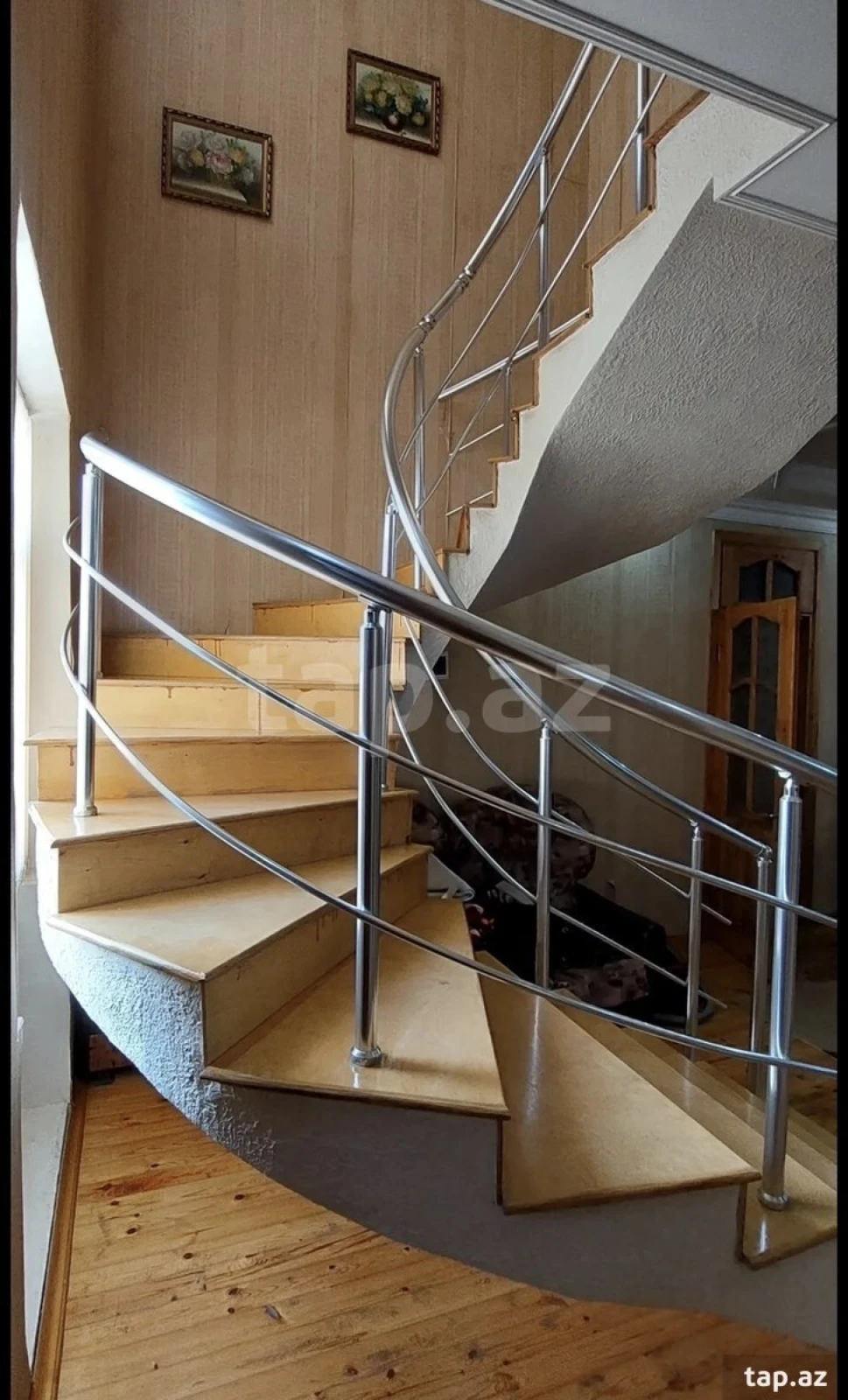 Satılır 5 otaqlı həyət evi