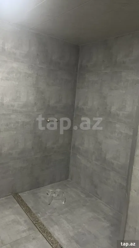 Satılır 5 otaqlı həyət evi