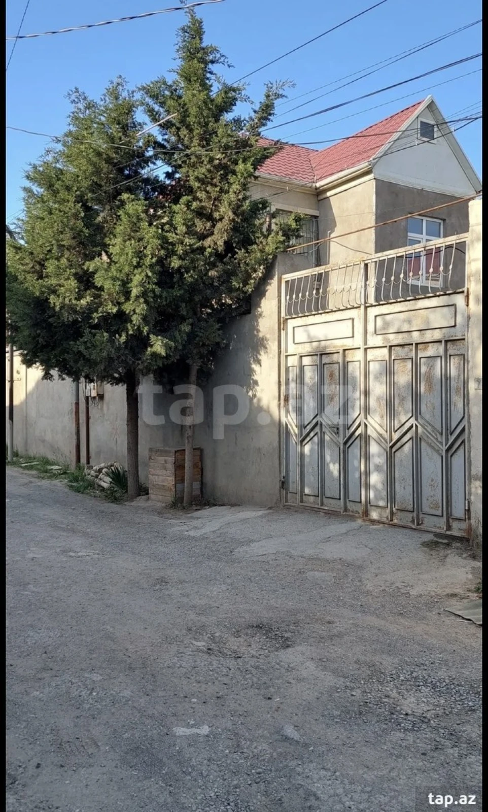 Satılır 5 otaqlı həyət evi